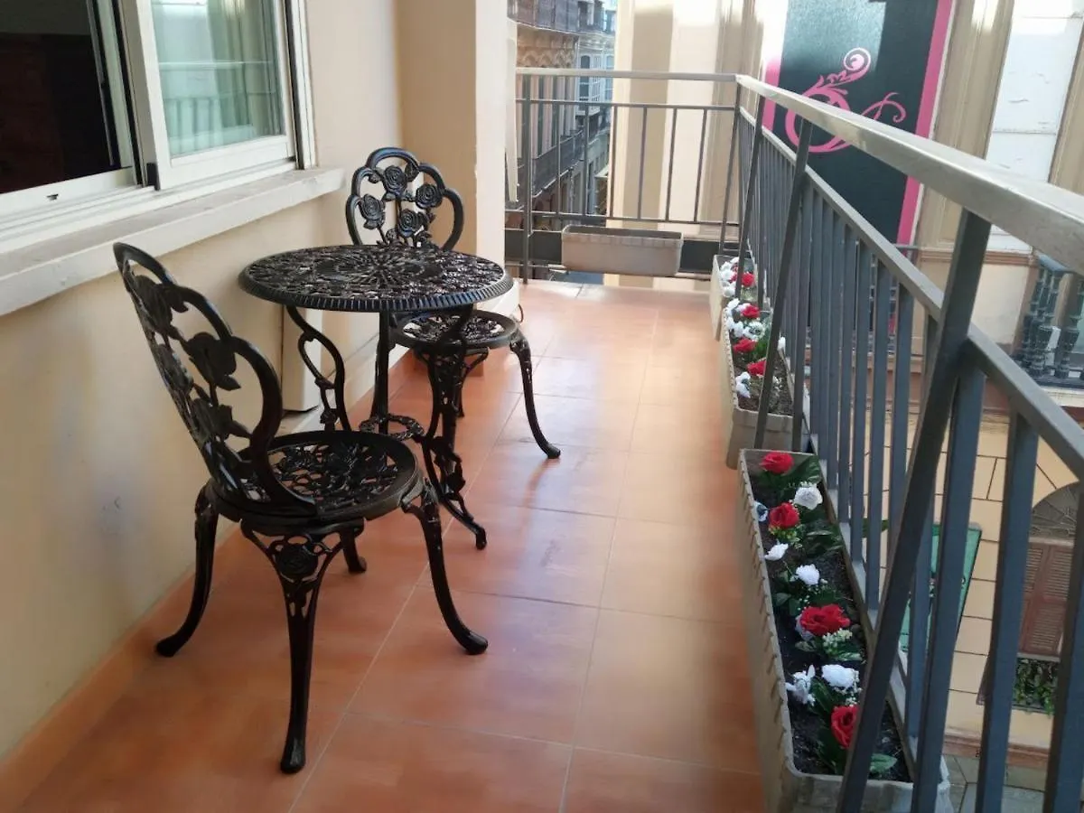 Holidays2Malaga Beatas & Balcon Малага